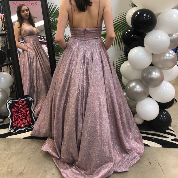 beautiful sherri hill shimmer dress ! 💖 - Picture 2 of 3